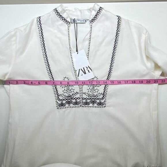 NWT | Zara | Embroidered V Neck Top | White/Black | Size XS - Picture 7 of 14